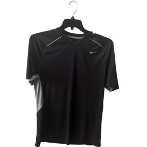 Nike DRI-FIT Men's Black and White Short Sleeve Tee